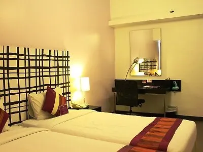 Hotel The Embassy Sathorn 3*